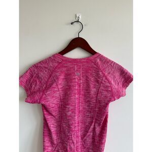 Lululemon athletica Heathered Pink Short Sleeve Performance Top